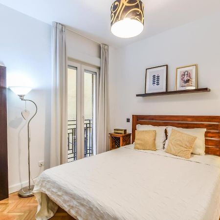 Apartamento Reformado-2 Habitaciones-5 Huespedes Alquiler Temporal Madrid Eksteriør bilde